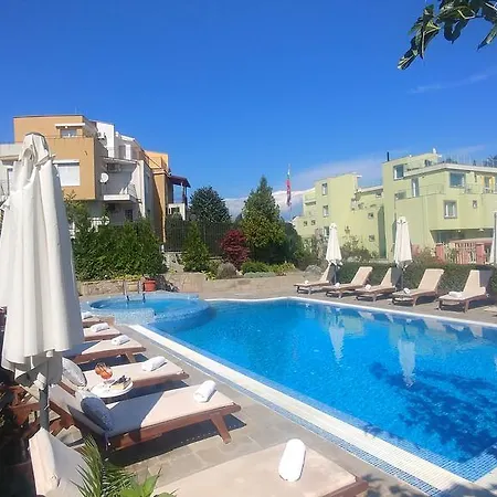 Hotell Family Muses 3*