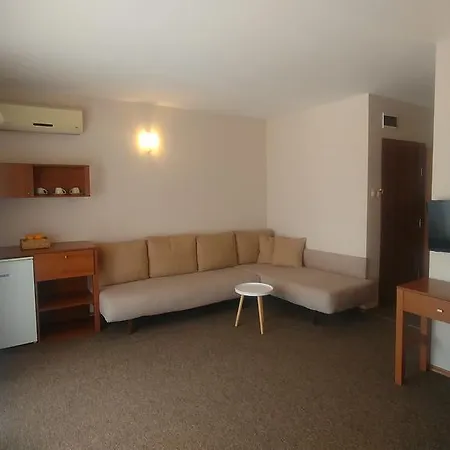 Hotell Family Muses 3*