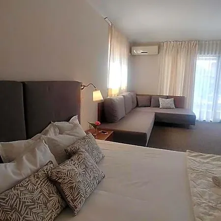Hotel Family Muses 3*